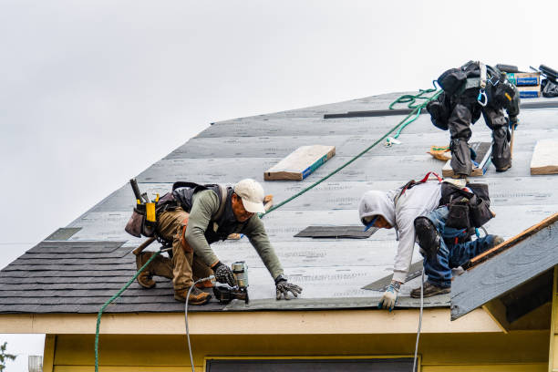 Professional Gutter Installation technician working in Richland, PA